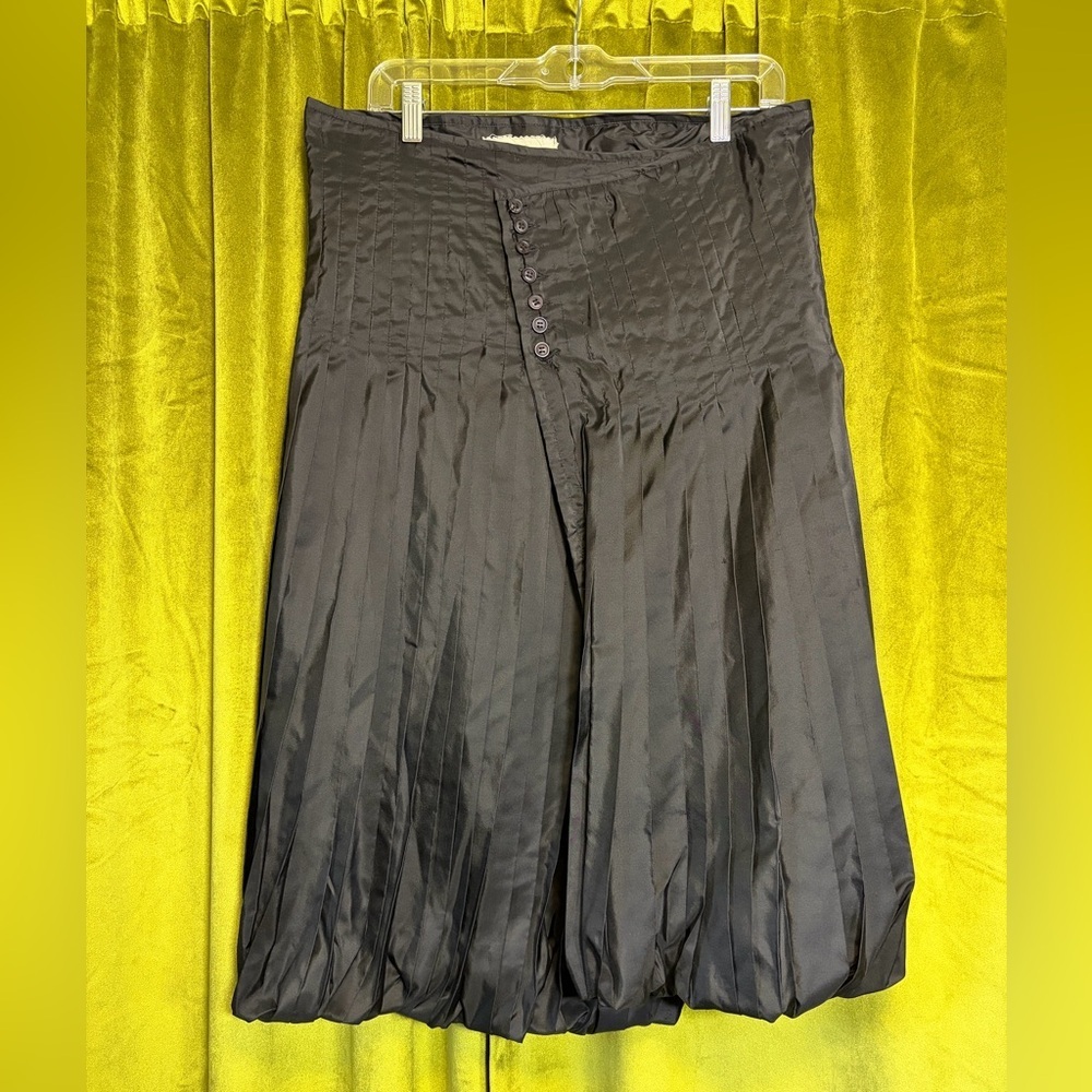 Hazel Brown Silk Black Asymmetrical Button Pleated Puff Skirt Size 3 Large $350+